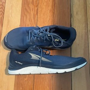 Men’s Blue Altra Rivera 2 running shoes size 11.5 (EU 46)